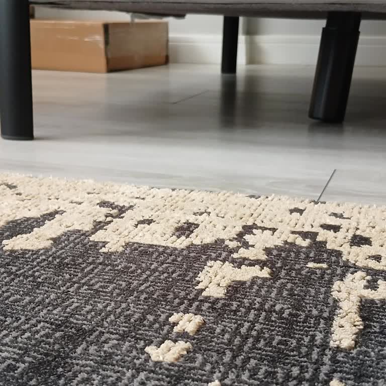 Modalife Samsun'da Çarpık Koltuk Ayağı Ve İlgisiz Servis