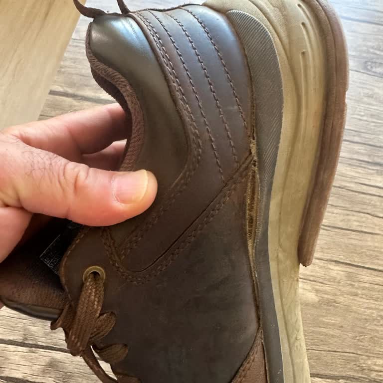 Skechers Ayakkabısının Taban Yapışması Çözülmüş Değişim Talebi