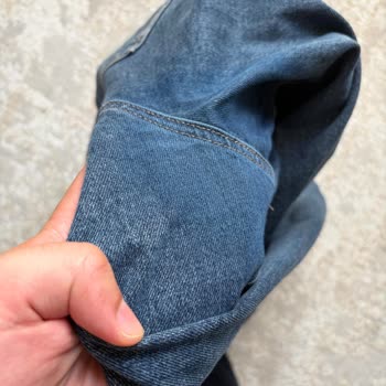 Mavi Pantolon Aşınma Ve Dikiş Açılması Sorunu Mağaza Tarafından Reddedildi