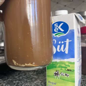 Karabük BİM Şubesinde Satın Alınan Sütte Beyaz Parçacık Ve Pıhtı Şikayeti