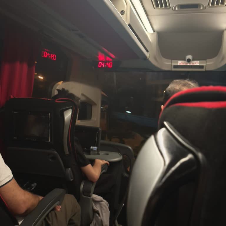 Üç Saatlik Gecikme Ve Bagajdaki Yağ Sızıntısı Nedeniyle Yaşanan Mağduriyet