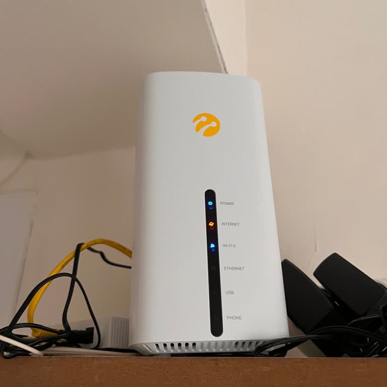 Bir Haftalık İnternet Kesintisi Ve Müşteri Hizmetlerinden Yetersiz Bilgi