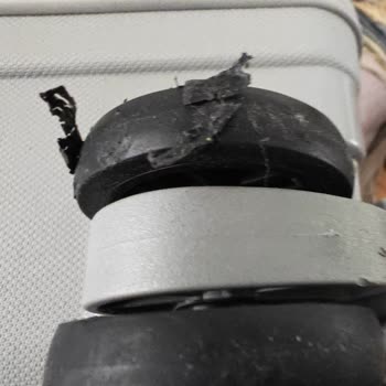 Accord Valiz Setinde Tekerlek Aşınması, Ücretsiz Değişim İsteği