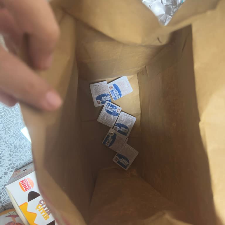 Ana Hamburgerler Eksik, Tam İade Talebi