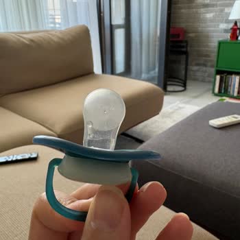 Ebebek Su Dolu Emzikte Üretim Hatası: Bebeğin Sağlığı İçin Acil Değişim
