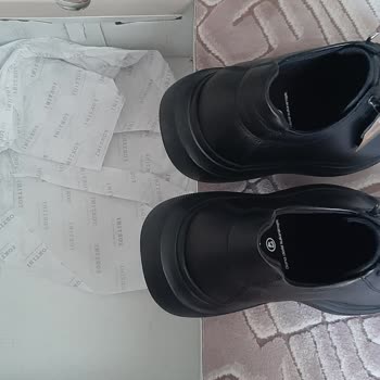Deforme Ayakkabı Ve Açılmamış Kutu Talebinin Reddedilmesi, Zaman Kaybına Yol Açtı