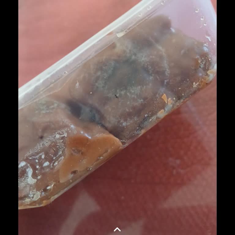 Küflü Çikolatalı Baklavan İçin Tazminat Ve Gıda Güvenliği Talebi