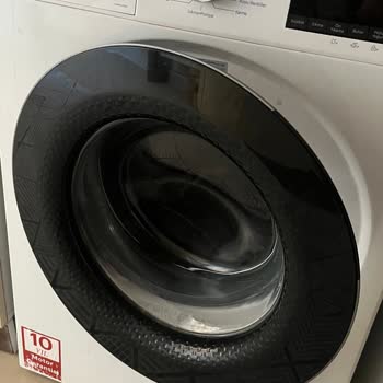 Yüksek Sesli Ve Çamaşırları Yırtan Grundig Çamaşır Makinesi İçin Değişim Talebi