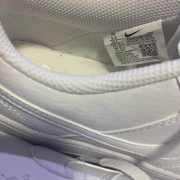 Boyner Mağazasından Gelen Nike Ayakkabıda Yanlış Beden Ve Fazladan Çift Gönderildi