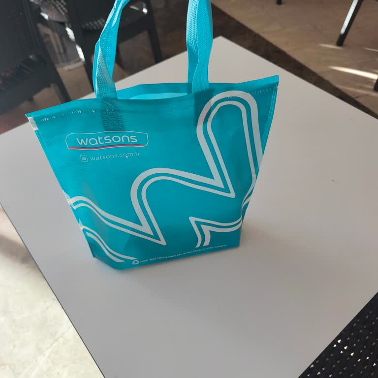 Watsons’ta Müşteriler Zorunlu Olarak 8 TL Poşete Mahkum Edildi