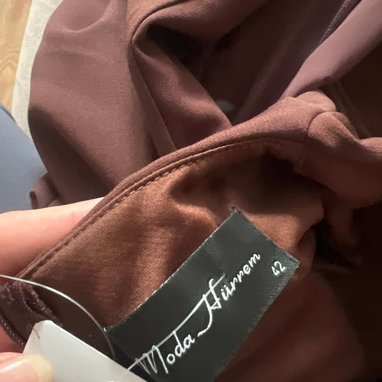 Instagram'da Alınan Elbide Değişim Sözü Verildiği Gibi Gerçekleştirilemedi