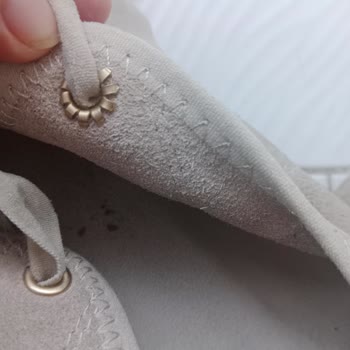 Ürünün Tabası Çıktı Ve Bağcıkları Yırtıldı, İade Talebim Reddedildi