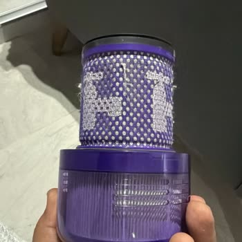 Dyson V12 Süpürge Filtre Uyarısı İçin Yüksek Onarım Ücreti Ve Garanti Reddi