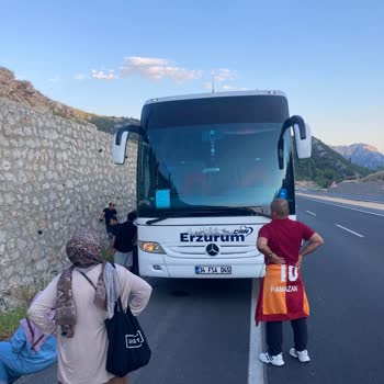 Antalya-Sivas Otobüsünde Bozulma Ve Aşırı Sıcaklık Nedeniyle 1 Saatlik Bekleme Ve Mağduriyet