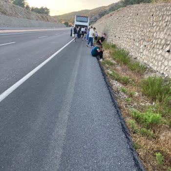 Antalya-Sivas Otobüsünde Bozulma Ve Aşırı Sıcaklık Nedeniyle 1 Saatlik Bekleme Ve Mağduriyet