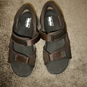 Ayağa Zarar Veren Skechers Sandaletinde İade Talebi