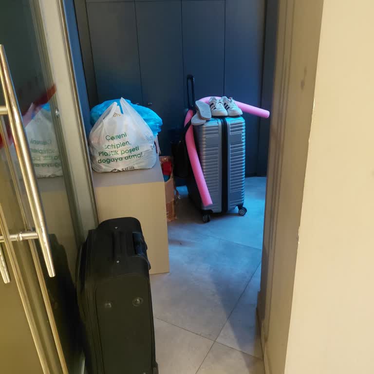 Antalya Tourist Hotel'de Rezervasyon İhlali Ve Yetkisiz Oda Boşaltması