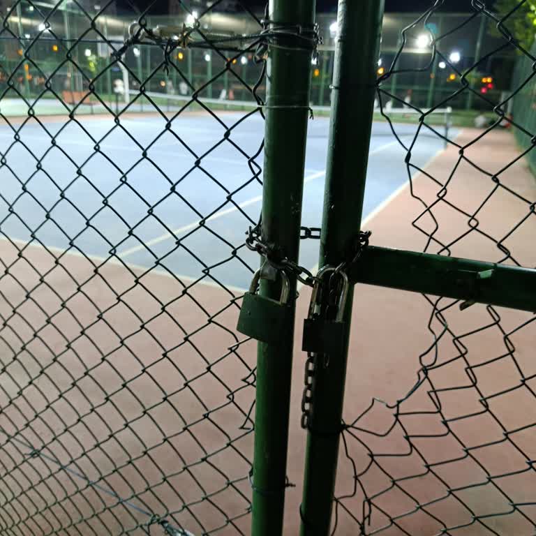 Kamuya Açık Tenis Kortunun Keyfi Kapatılması Ve Bilgi Talebi