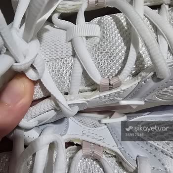 Nike V5 Rnr Ayakkabısının İç Logolarının Kısa Sürede Sökülmesi Ve Kalite Sorunu