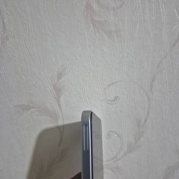Kalitesiz Ve Uyumlu Olmayan Telefon Ekranı: Değişim Ya Da İade Talebi