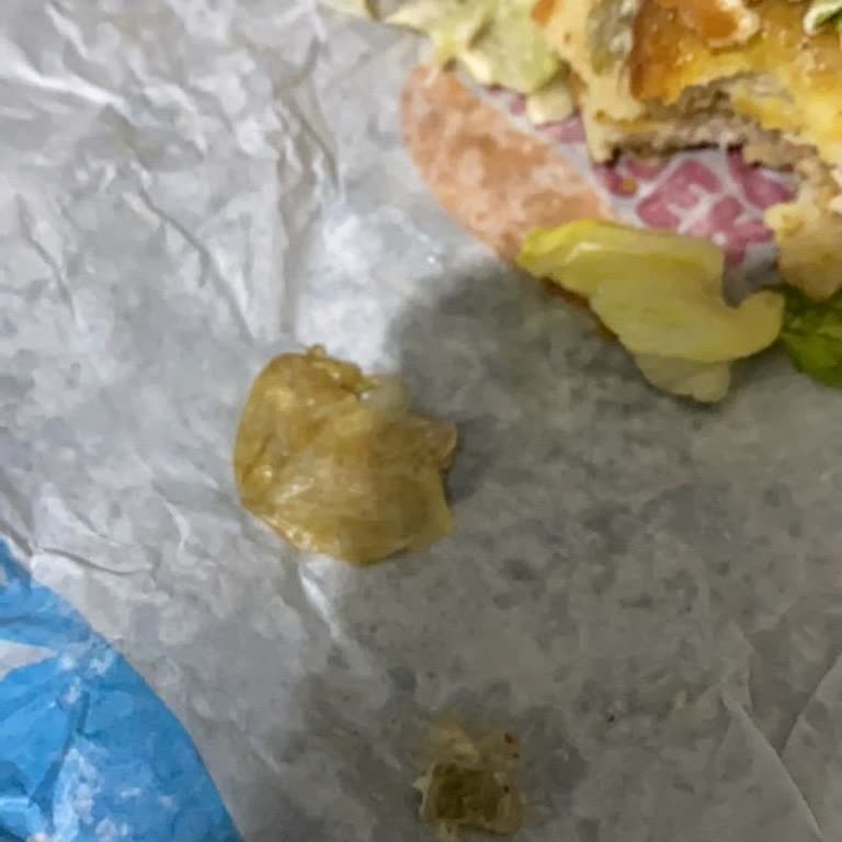 Burger King Eskişehir Emek Şubesinde Çürük Marullu Hamburger Şikayeti