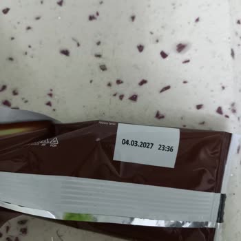 Kalitesiz Mini Stick Dondurma, Müşteri Sağlığını Tehlikeye Atıyor