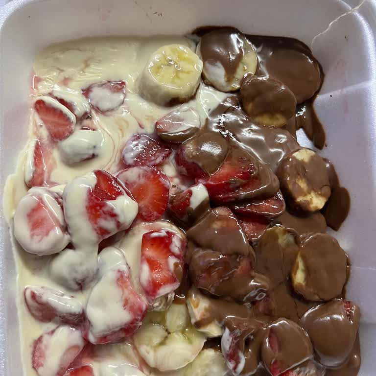 Lavinia Waffle Siparişimde Malzeme Eksikliği Ve Dağınık Sunum