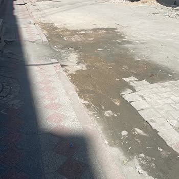 89. Sokakta Çocukları Tehlikeye Atan Derin Çukurlar Ve Kırık Taşlar