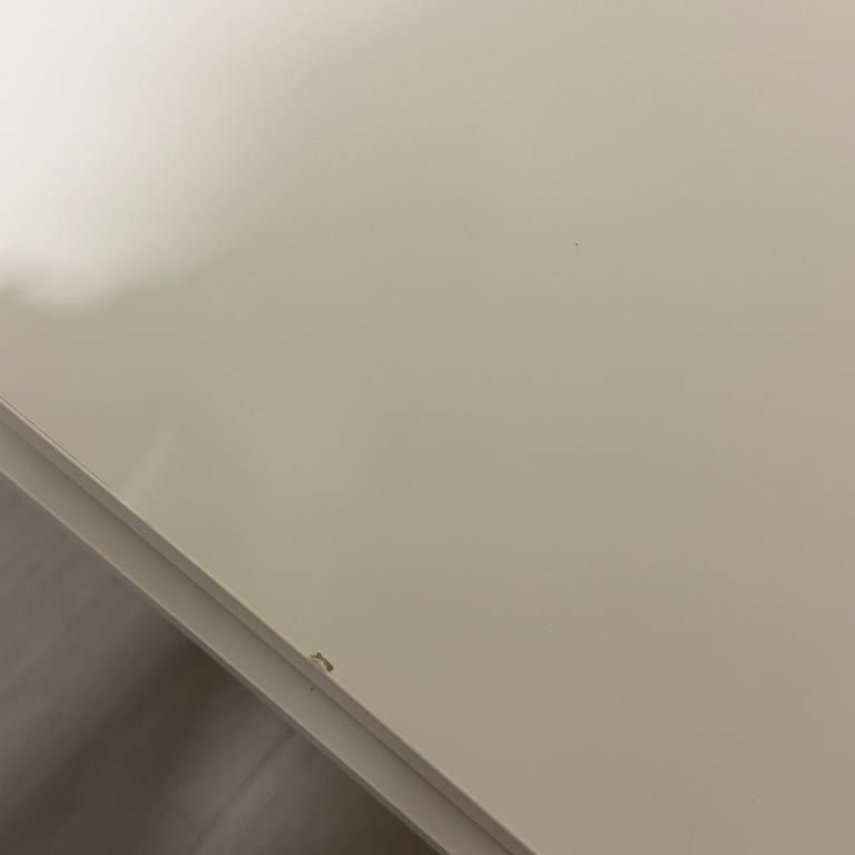 IKEA Alex Çalışma Masasında Çentikli Tablanın Değişimini Talep Ediyorum