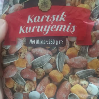 Ambalajdaki Fıstık Görseli Gerçek İçeriği Yansıtmıyor Ve Leblebiler Sert