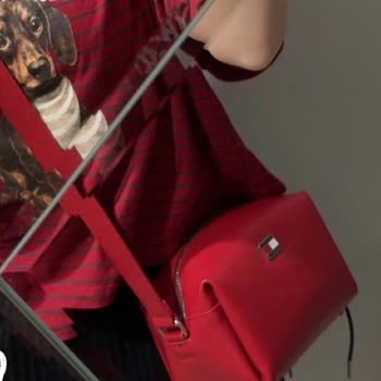Tommy Hilfiger Çantada Deri Çatlakları Ve Geciken Değişim Talebi
