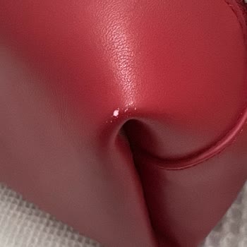 Tommy Hilfiger Çantada Deri Çatlakları Ve Geciken Değişim Talebi
