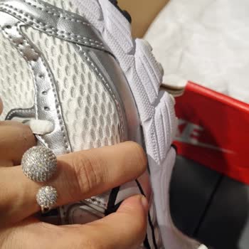 Nike Ayakkabısında 2 Gün İçinde Açılma Ve Kırılma Üretim Kusuru İddiası