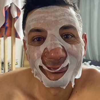 Gratis’te Kağıt Maskelerin Kesimi Hatalı Ve Kullanılamaz