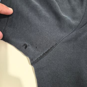 Jeep Tişörtte Üretim Hatası Ve Mağazanın Reddettiği İnceleme