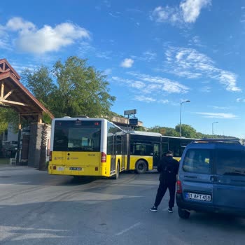 11 Numarlı Hattındaki Sürekli Kesintiler Ve Uzun Bekleme Süreleri