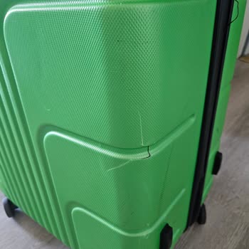 Ryanair Kundenservice verzögert Entschädigung für kaputtes Fluggepäck