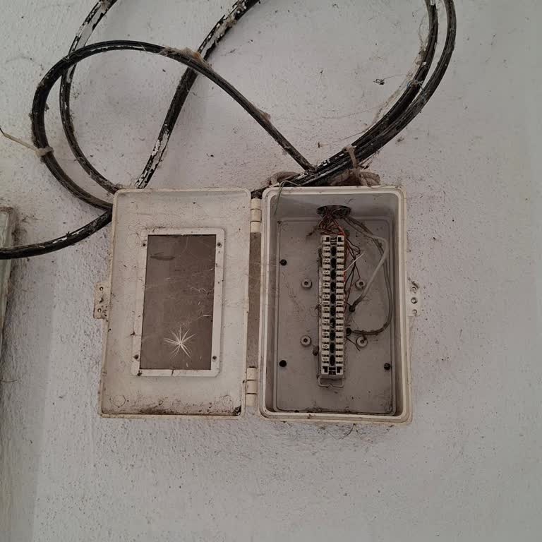Altyapı Yok Diyor, 1,5 Yıldır İnternet Bağlantısı Sağlanamıyor