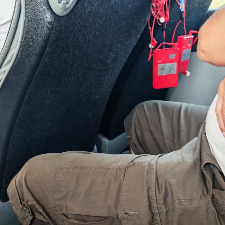 Kappa Tur’un Elhamra Sarayı Turunda Hijyenik Olmayan Kulaklık Kullanımı