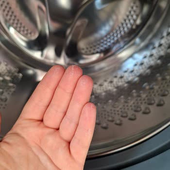 Arçelik Çamaşır Makinesinde Toz Ve Tüy Çıkarma Sorunu, Servisin İlgisiz Tutumu Ve Para İadesi Talebi