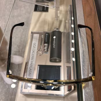 Sunglass Hut Gözlüğünün Sapları Kısa Sürede Açıldı Mağaza Çözüm Sunmuyor