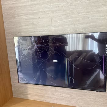 Teslim Edilen Televizyonda Kırık Ekran Ve Değişim Reddedildi