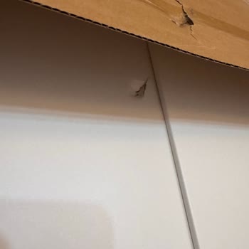 İki Kez Hasarlı Pax Grimo Kapak Ve Cevapsız IKEA Desteği