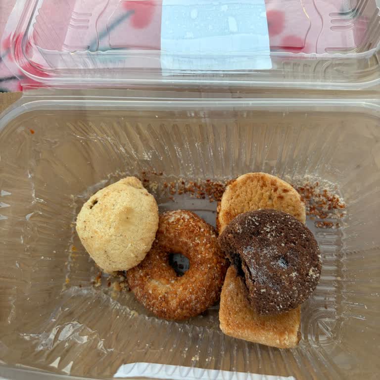 Atakent Arena Park Migros Şubesinde Kuru Pastada Deterjan Kokusu, Hijyen Denetimi Talebi
