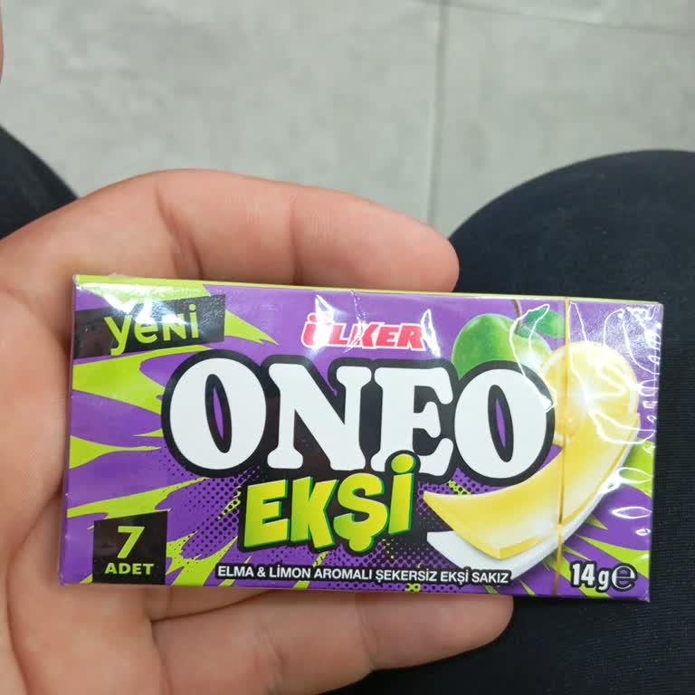 Ülker Oneo Ekşi Elma Ve Limon Sakızında Bayat Tat Ve Zayıf Aroma