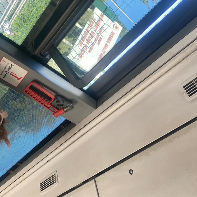 Metrobüste Klima Sorunu Yolcuları Aşırı Sıcakta Bunalttı