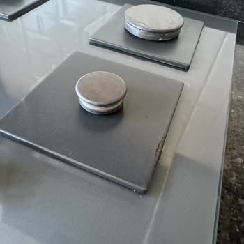 Bosch Ocağında 5 Yıllık Kullanım Sonrası Paslanma Ve Ücretsiz Çözüm Talebi