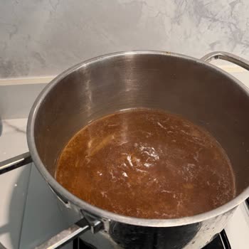 Dibi Yanıcı Olan Tencere Seti İçin Tam İade Talebi