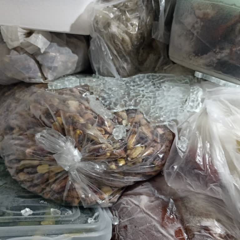 Profilo Buzdolabının Camı Patladı, Güvenlik Riski Oluşturdu Ve Servis Çözüm Sunmadı