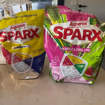 Asperox Deterjanı Bulaşıklarda İz Ve Lekeler Bırakıyor